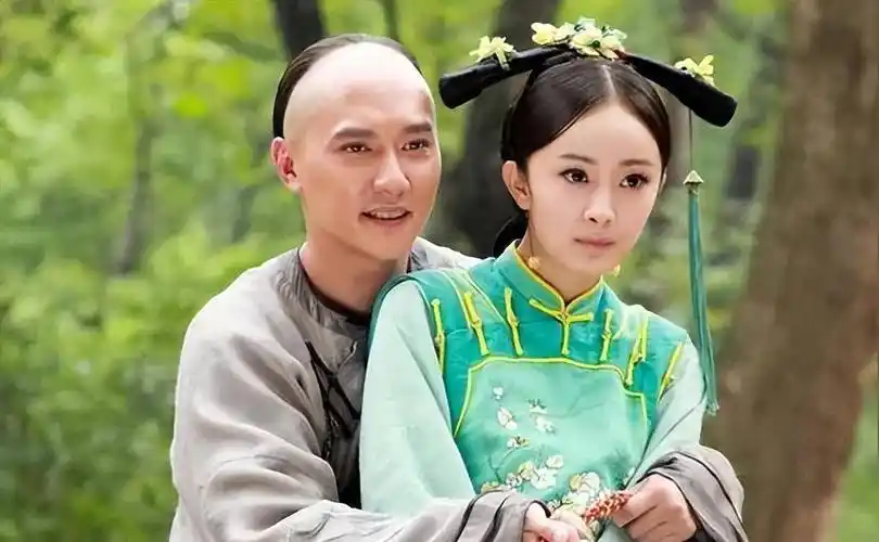 于恰是个有才气的男子,看人也非常准,他捧红了杨幂,也捧红了赵丽颖.