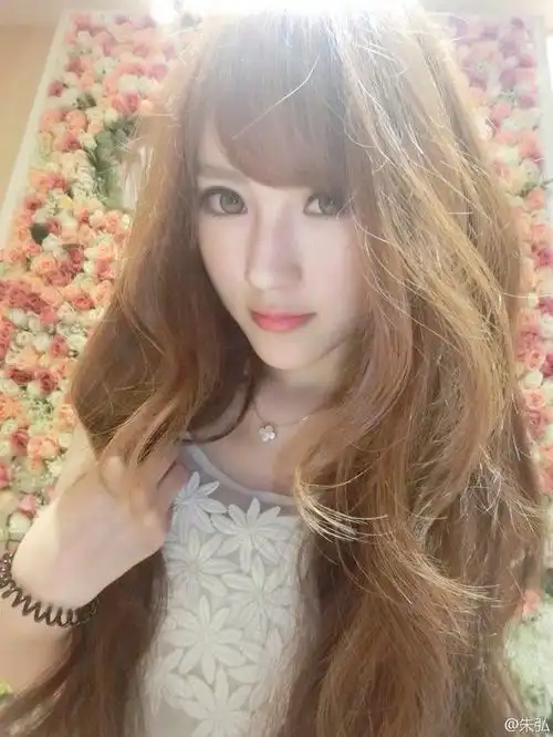 90后美女图片自拍