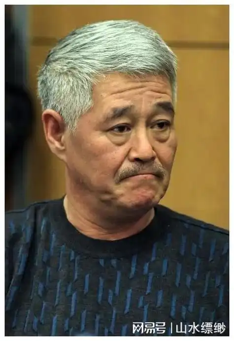 虽然现在赵本山年龄已过花甲,但谁也没想到自己一辈子打造出来的人设