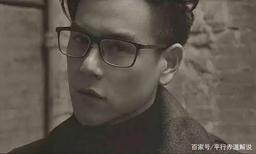 肖战彭于晏白敬亭王俊凯吴磊陈伟霆,谁戴眼镜最好看