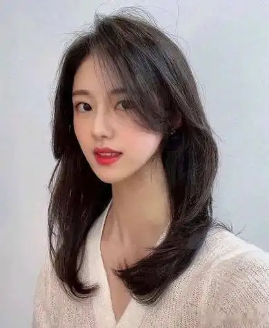 适合胖圆脸的发型(胖人圆脸适合什么发型图片)插图