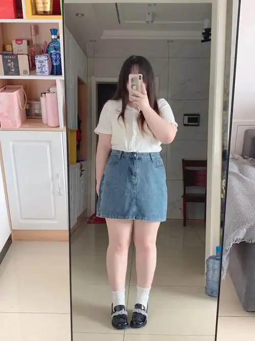 180斤真胖女生韩系纯欲风穿搭