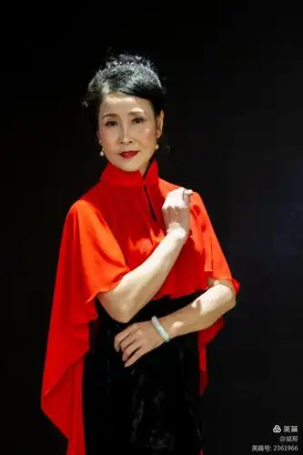 老年大学模特班的美女们 - 美篇