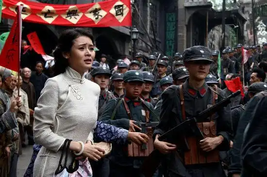 新派战争剧《雾都》将于近期陆续登陆石家庄电视台,哈尔滨电视台,长春