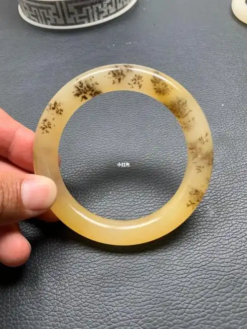 黄龙玉水草花手镯