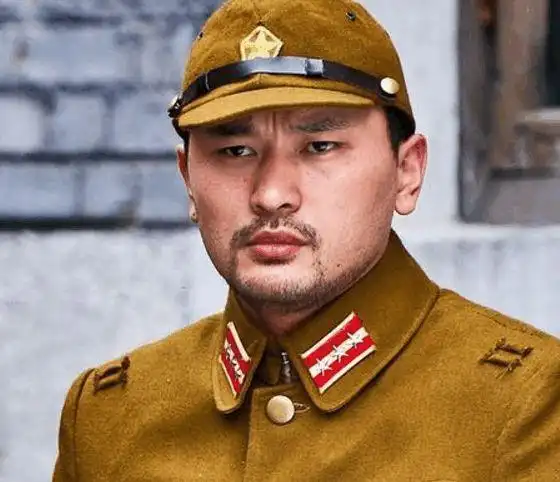 演日本军人最像的8位男星个个演技一流其中一人无人超越