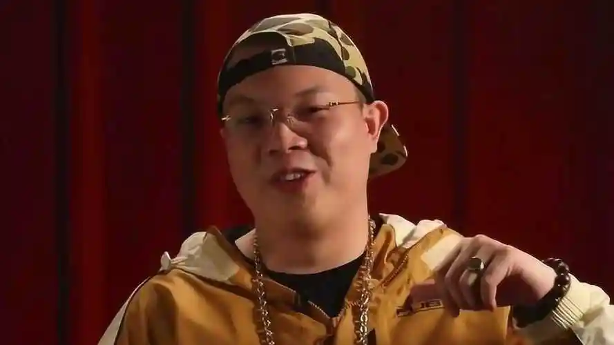 功夫胖背景曝光,竟和张艺兴是高中同学,大学同学是华晨宇