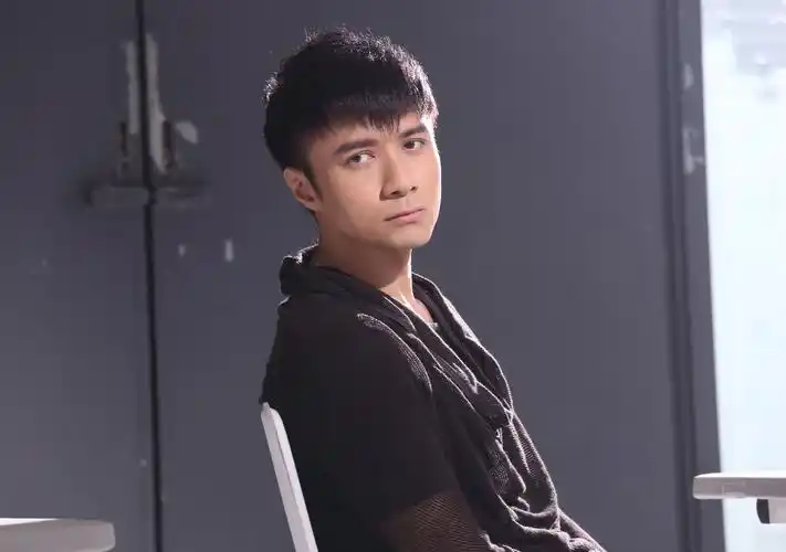 古巨基李荣浩一拍即合量身订做怪物