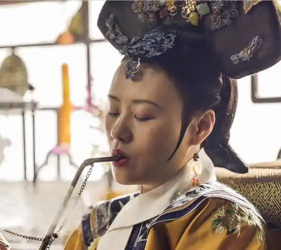 邬君梅30年前宫廷剧旧照,当年她到底有多美,几张图颠覆你的想