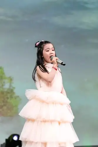 星味十足,温哥华最棒的晚会是这样打造的!_独唱