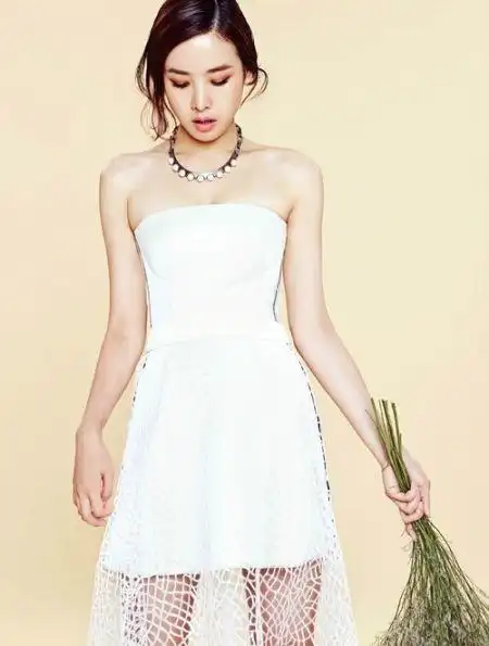 韩星赵允熙时尚写真展清纯迷人魅力(图)