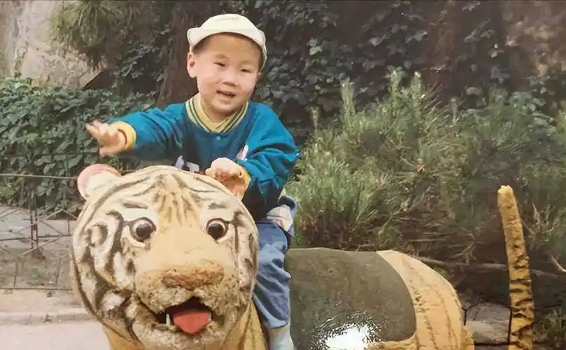 杨九郎张九南傻傻分不清,于谦照片怀旧且感动_小时候_相声_节目