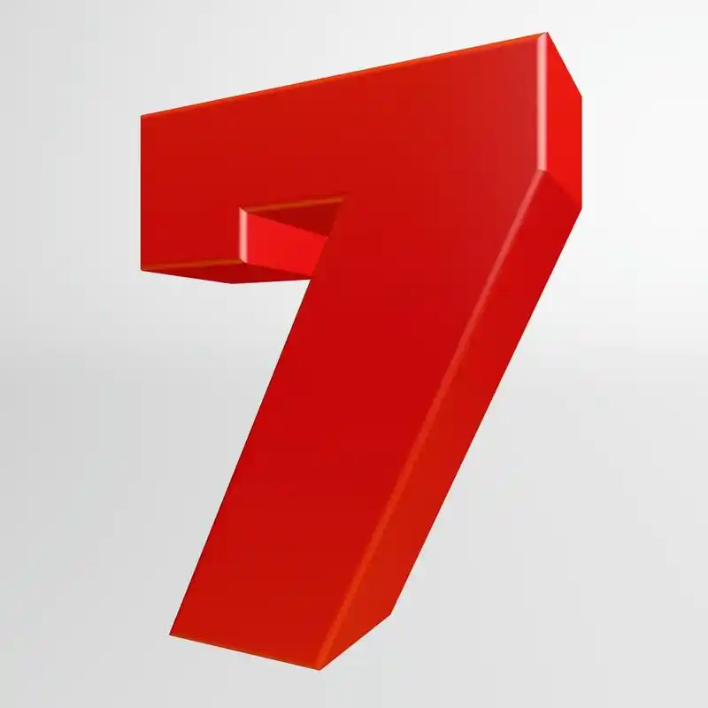 白色背景上的红色数字七