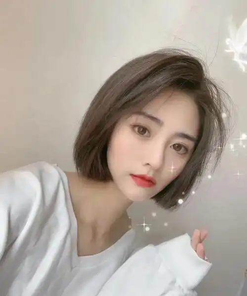 2022圆脸减龄最火短发(减龄帅气显脸小的短发)