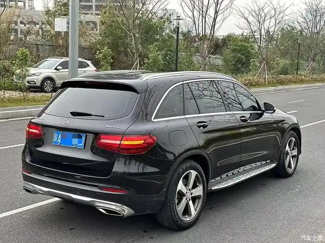 16年2月奔驰glc30020t四驱动感型245匹马力