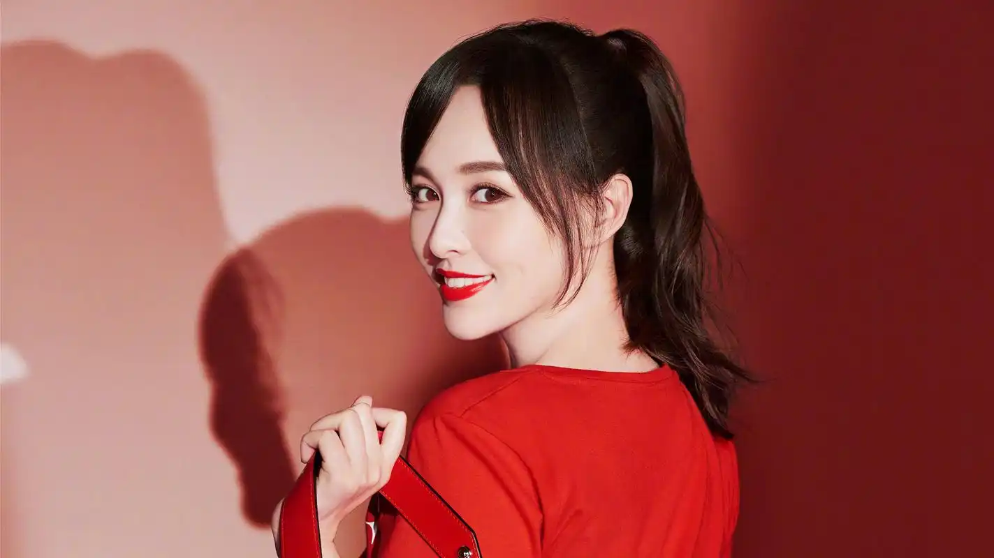 唐嫣精美壁纸,笑容甜美!