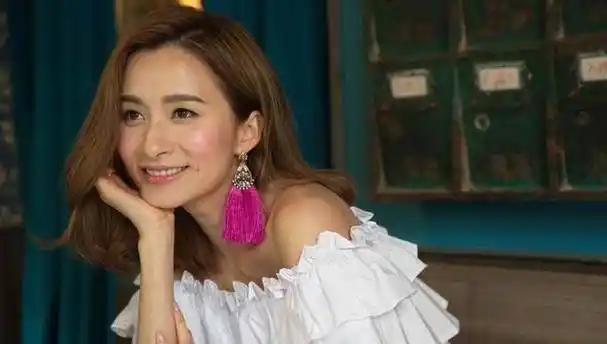 34岁tvb小花沈卓盈宣布离巢,入行16年有颜值有演技却从未获力捧_感情
