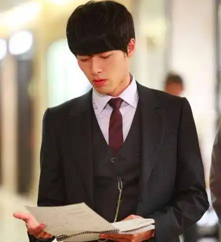 8年了,如今主演们依旧很红,最意外是这个男配角_李钟硕_玄彬_肖恩