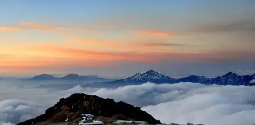 四川牛背山风景图片第1张