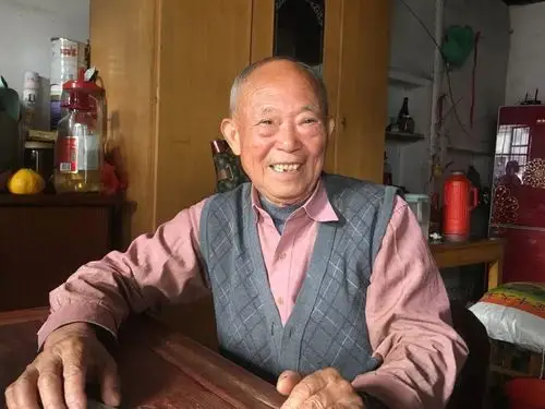 海宁86岁的老爷爷,你真帅!