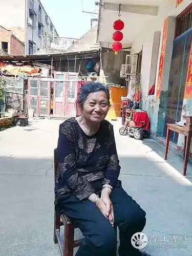 林依琴,女,65岁,黄冈口音,患有老年痴呆症,于1月17日晚6点在云梦县