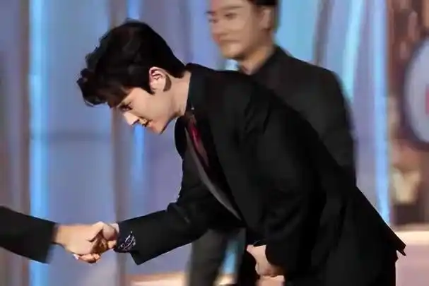 宋轶|秦海璐|朱一龙|徐锦江|大张伟_网易订阅