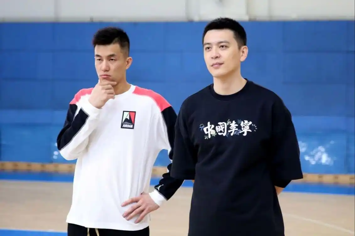 杨鸣,唐佳良离婚"副作用"显现?林丹再被提起,作业照抄都不会