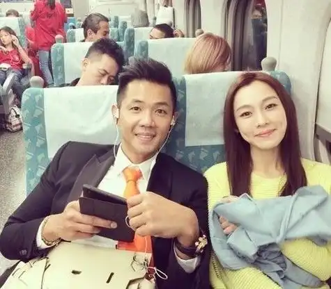 【图】范玮琪黑人全家福甜蜜出炉 两人形婚传闻却越演越烈