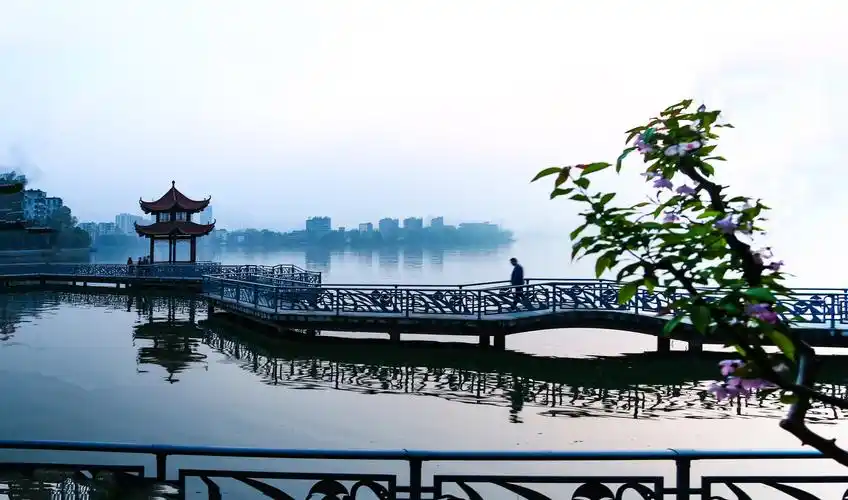 偶遇一一湖北黄石市磁湖公园