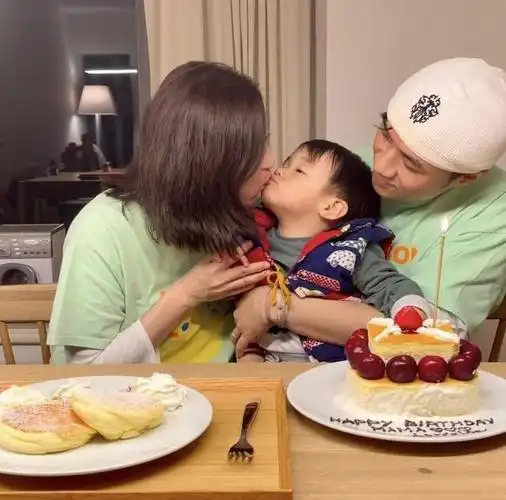 古巨基老婆个人资料(古巨基为妻子庆54岁生日,陈韵晴产后三年恢复好