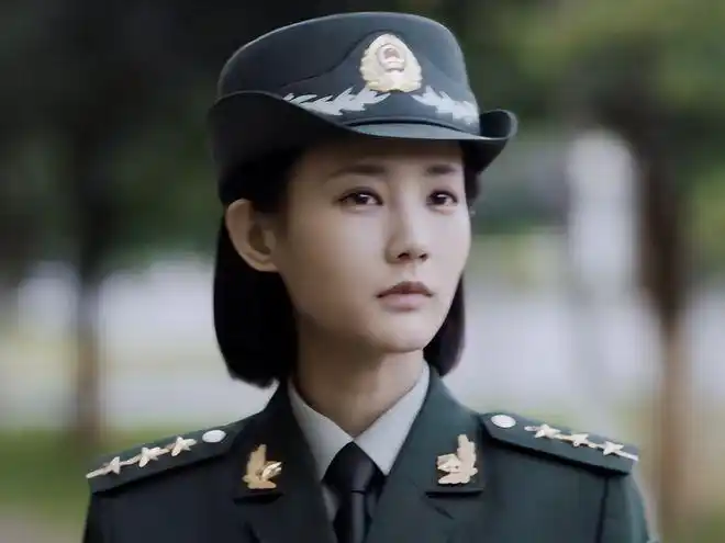 特战荣耀李一桐人美戏也好但却把军旅剧演成了偶像剧