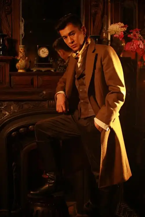 乔振宇 饰 谭振刚