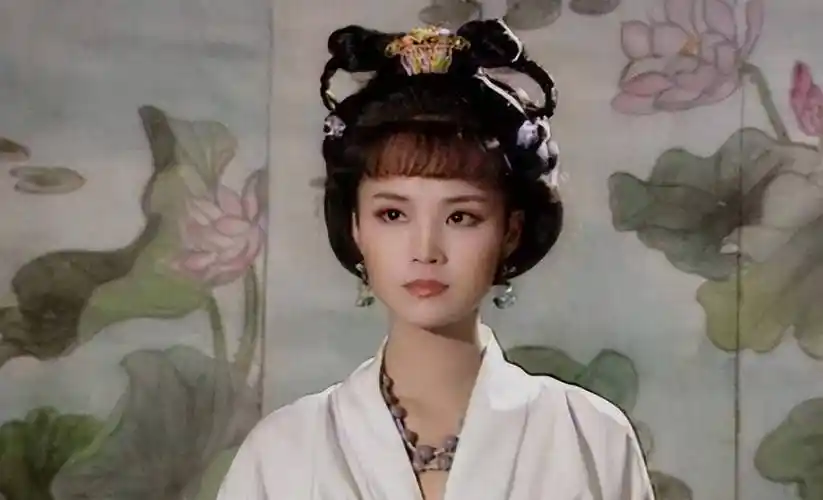 《武则天》这部剧播出后,无数观众都被"上官婉儿"这个角色所吸引,茹萍