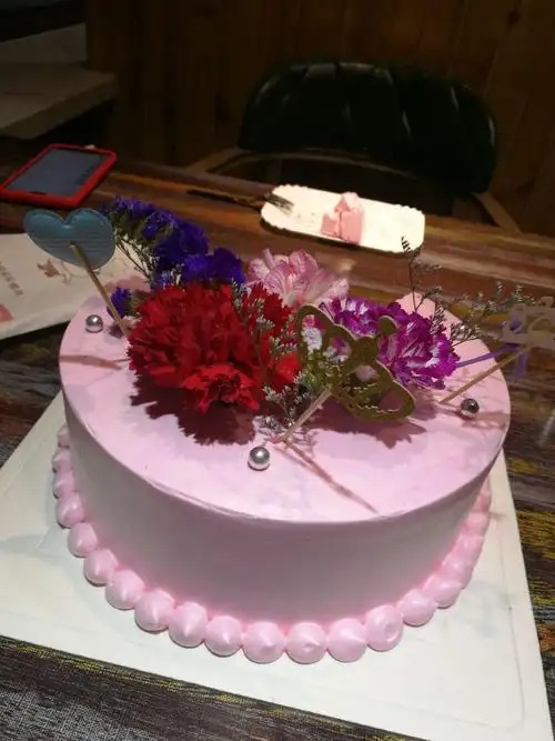 4.30晚上在新村诺言小馆给女儿过30岁生日