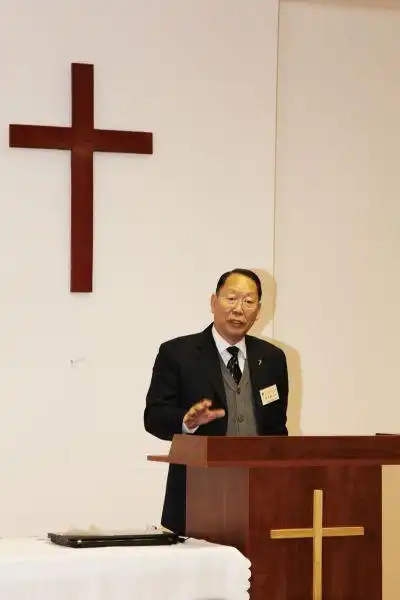 布达佩斯基督教生命堂喜迁新址