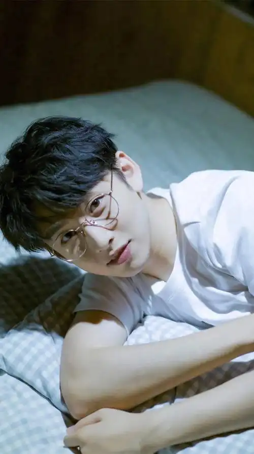 【手机壁纸】齐思钧