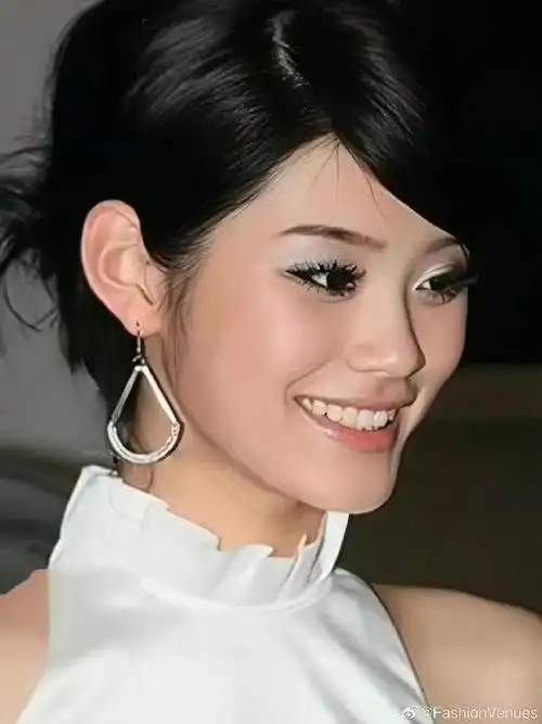 古早期的奚梦瑶