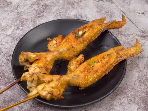 重庆烧烤-烤鸡全翅美食