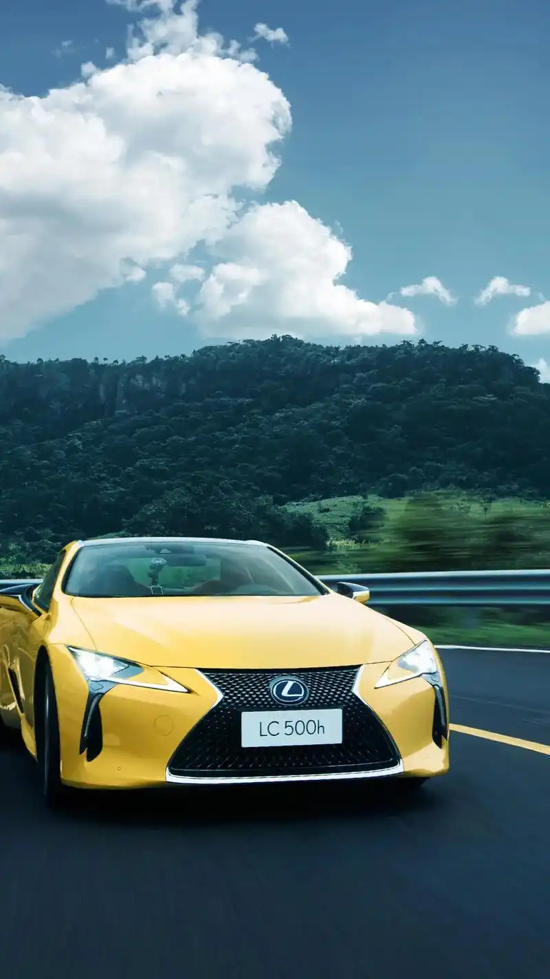 创作灵感 #雷克萨斯壁纸 小孩子才做选择,我三个颜色都要… - 抖音