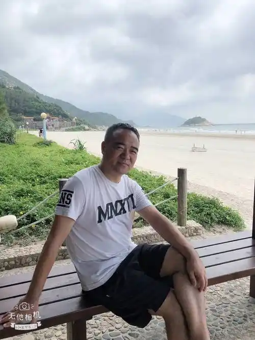 50岁离异男征婚照片(id:2232345)_广东深圳征婚交友_我主良缘网