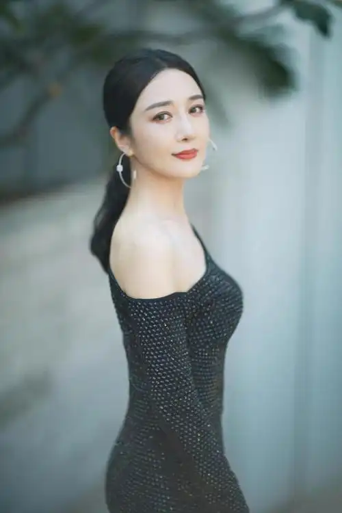 美图分享|李依晓|媚 美 甜