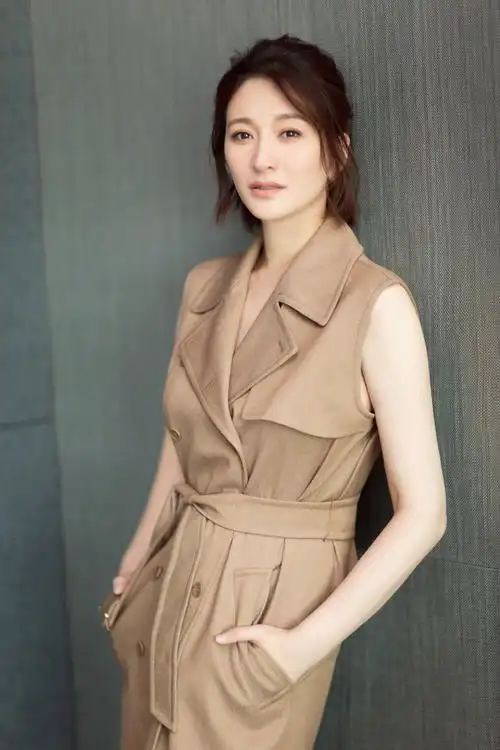 李小冉这种成熟的美你给打多少分?