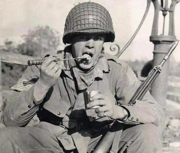 二战美军的后勤有多强悍呢?士兵可乐牛排冰淇淋样样不少