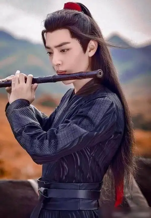 肖战吹笛子和王一博吹笛子,人的理想与人的妄想的区别有多大