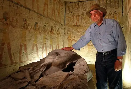 埃及大古墓最新出土数十具4千年前木乃伊(组图) 环球时报