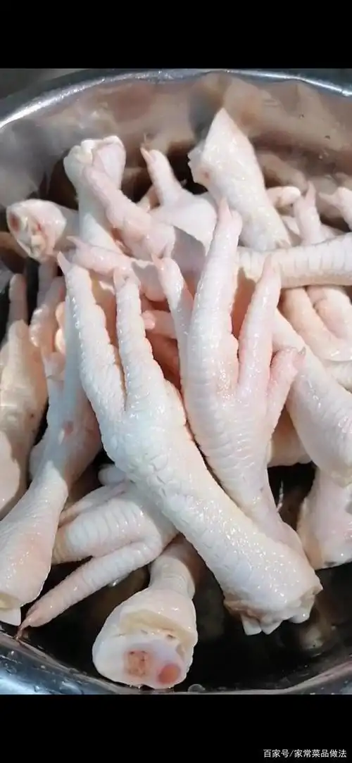 鸡爪子像我这样做不放一滴油而且还非常好吃