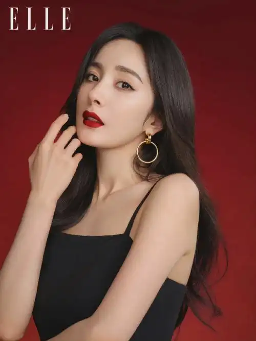 我的2021年#杨幂双11同款#95雅诗兰黛沁水粉底液,小棕瓶精华,935柿