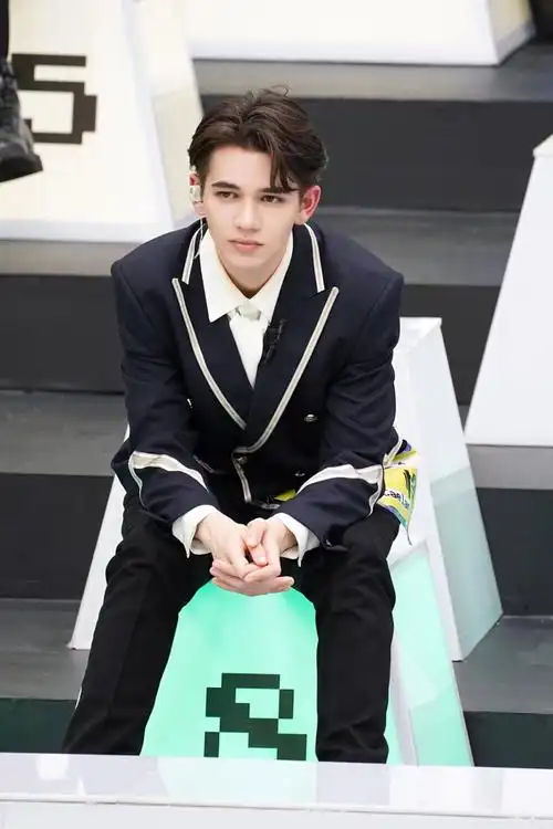 庆怜 创造营2021 caelan