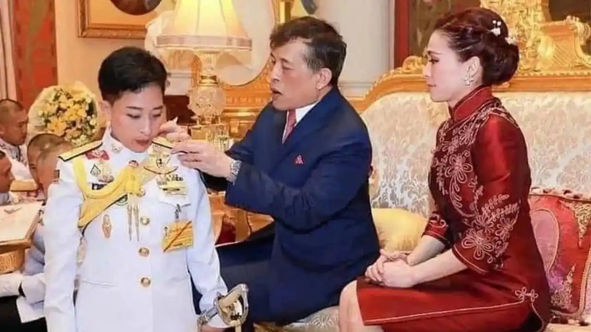 12月15日,泰国王室宫务处 - 抖音