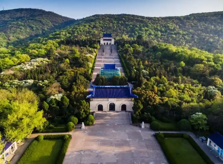 航拍南京中山陵 高空俯瞰如"自由钟"